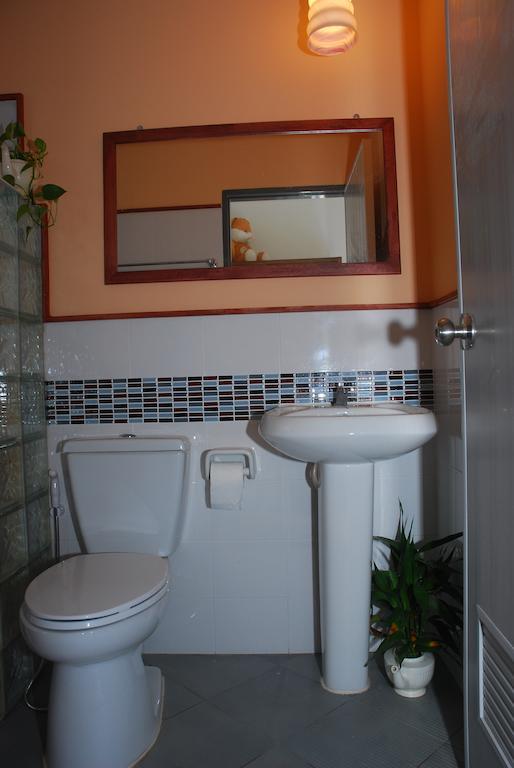 Bann Pin Kaew Hotel Чианг Рай Стая снимка